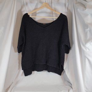 Free People Sweater - Size Medium - Gently Worn